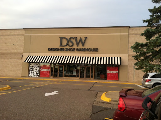 DSW Designer Shoe Warehouse, 8236 MN-7, St Louis Park, MN 55426, USA, 