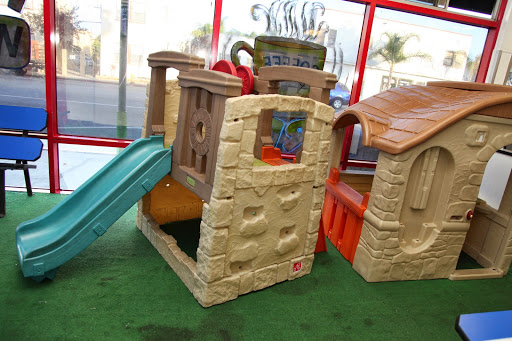 Laundromat «Super Suds Laundromat & Wash and Fold», reviews and photos, 250 Alamitos Ave, Long Beach, CA 90802, USA