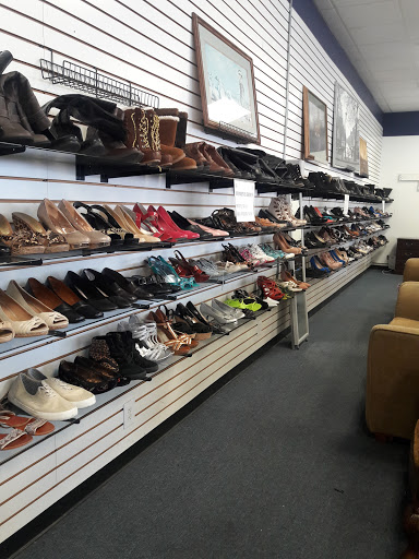 Thrift Store «Society of St. Vincent de Paul Long Beach Thrift Store», reviews and photos