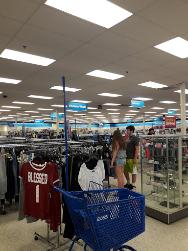 Clothing Store «Ross Dress for Less», reviews and photos, 620 Triangle Shopping Center, Longview, WA 98632, USA