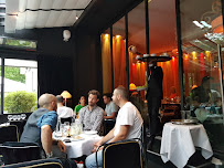 Atmosphère du Restaurant français Matignon à Paris - n°14