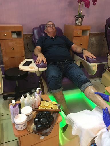 Nail Salon «Buckhead Nail and Toe Spa», reviews and photos, 3210 Roswell Rd NE # B, Atlanta, GA 30305, USA