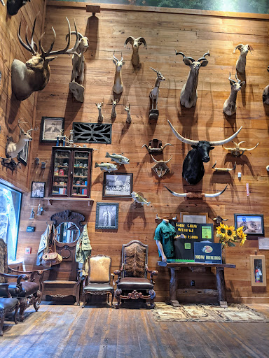 Sporting Goods Store «Bass Pro Shops», reviews and photos, 200 Bass Pro Dr, Round Rock, TX 78665, USA