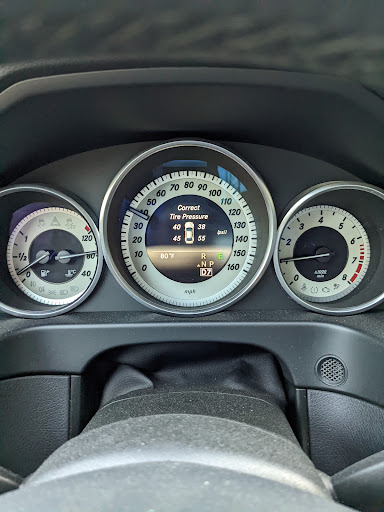 Tire Shop «Discount Tire Store - Oak Lawn, IL», reviews and photos, 6635 95th St, Oak Lawn, IL 60453, USA