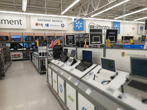 Department Store «Walmart Supercenter», reviews and photos, 501 E Pawnee St, Wichita, KS 67211, USA