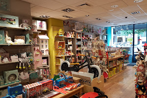 "Le Carrousel" Toys