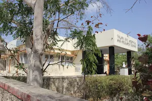 Tolani Eye Hospital & Research Centre image