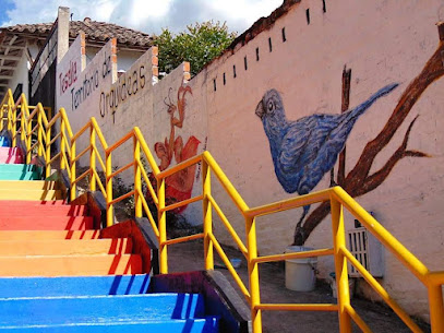 Escaleras de Colores - Nueva Tesalia