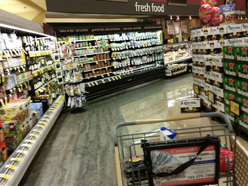 Grocery Store «Safeway», reviews and photos, 5821 Crossroads Cir, Falls Church, VA 22041, USA