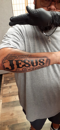 Explore men's knuckle tattoo ideas, creative tattoo ideas in Round Rock, available at Beto Tats