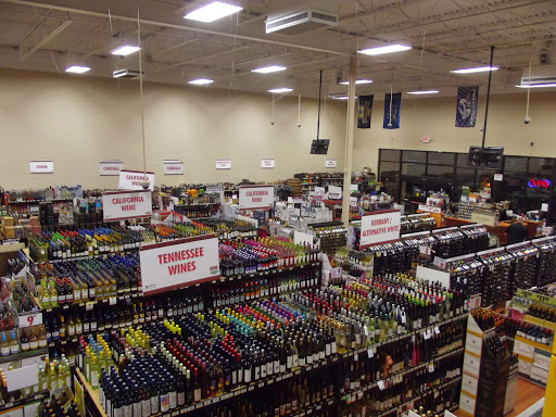 Liquor Store «Old Fort Liquor & Wine», reviews and photos, 144 Cason Ln, Murfreesboro, TN 37128, USA