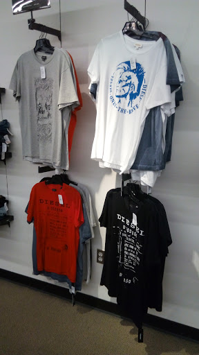 Department Store «Saks OFF 5TH», reviews and photos, 4700 Baldwin Rd, Auburn Hills, MI 48326, USA