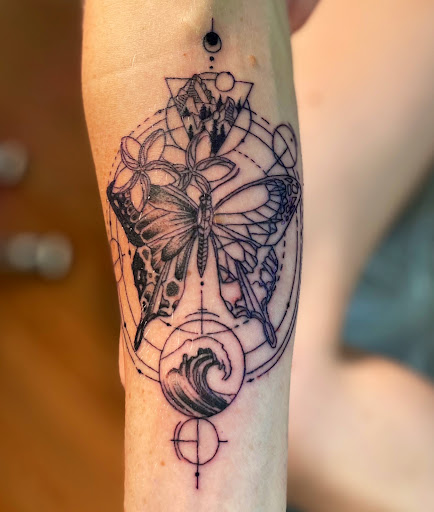 Explore behind neck tattoo ideas, creative tattoo ideas in Bethlehem, available at Soul Glow Electric Ink