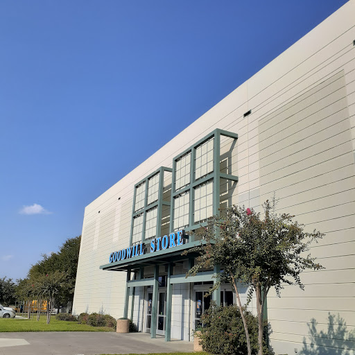 Thrift Store «Goodwill Retail Store & Donation Center», reviews and photos