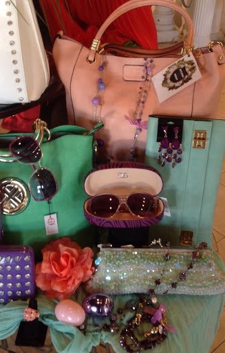 Beauty Salon «Mylinda Renay Salon Spa & Boutique», reviews and photos, 780 E Road to Six Flags St #240, Arlington, TX 76011, USA