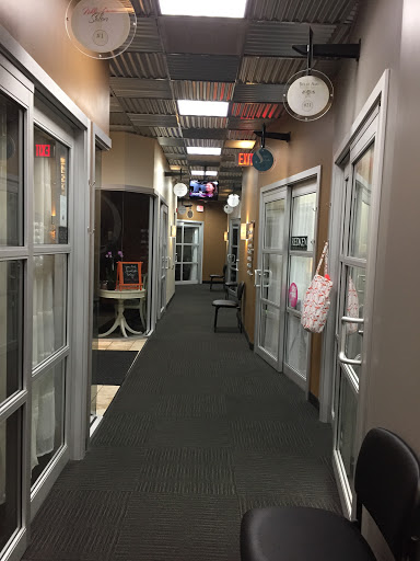 Beauty Salon «Sola Salon Studios», reviews and photos, 5050 Victor Dr, Medina, OH 44256, USA