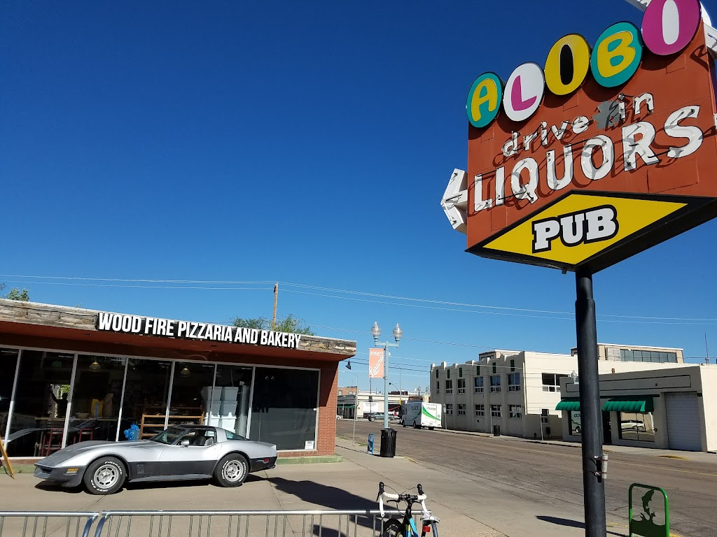 Alibi Wood Fire Pizzaria & Bakery 82070
