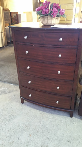 Used Furniture Store «A Better Buy Furniture & Thrift Store», reviews and photos, 5003 S Lancaster Rd, Dallas, TX 75216, USA