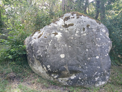 Rocher de la Belle d'Auvergne à Treuzy-Levelay
