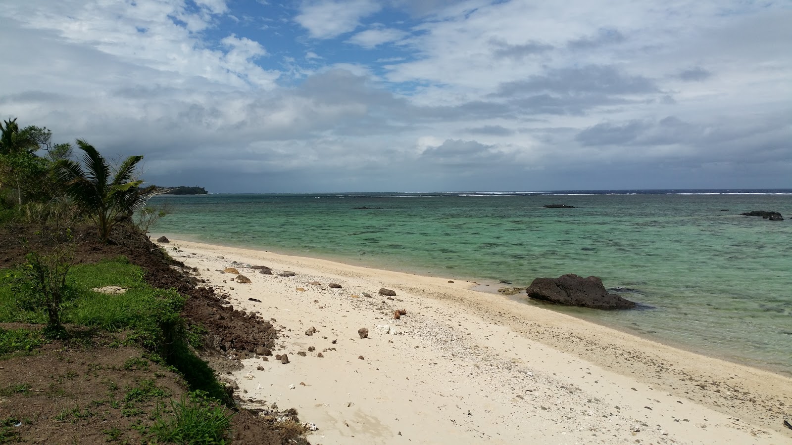 Photo of Fiji Hideaway Beach and the settlement