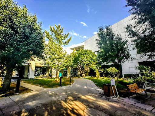 Emanate Health Queen of the Valley Hospital image