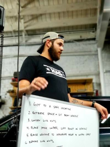 Auto Repair Shop «Norwood Auto Service», reviews and photos, 6055 N Northwest Hwy, Chicago, IL 60631, USA