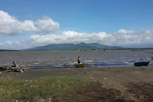 Maloro Beach image