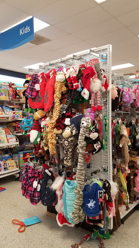 Clothing Store «Ross Dress for Less», reviews and photos, 8095 Stonewall Shops Square, Gainesville, VA 20155, USA