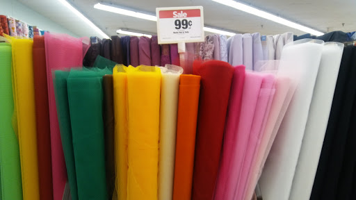 Fabric Store «Jo-Ann Fabrics and Crafts», reviews and photos, 902 W Kimberly Rd Ste 41, Davenport, IA 52806, USA