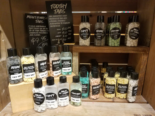 Cosmetics Store «Lush», reviews and photos, 1596 Willowbrook Dr, Houston, TX 77070, USA