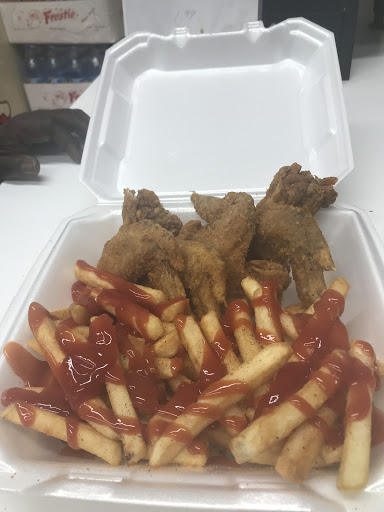 Grocery Store «Clay Street Market», reviews and photos, 501 N 30th St, Richmond, VA 23223, USA