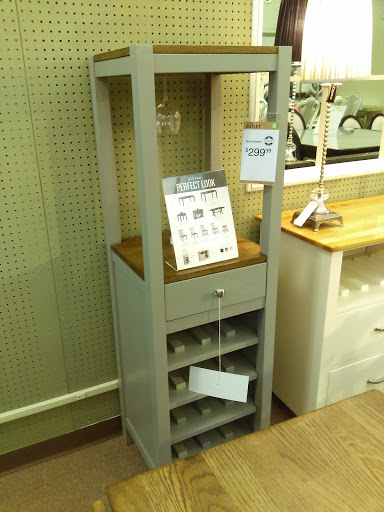 Furniture Store «Value City Furniture», reviews and photos, 4475 Monroe St, Toledo, OH 43613, USA