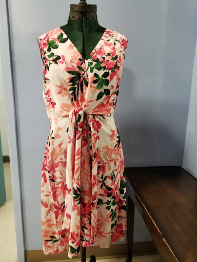 Thrift Store «St. Vincent De Paul (SVDP) Thrift Store», reviews and photos, 2406 El Camino Real, Redwood City, CA 94063, USA