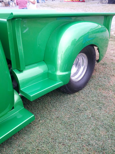 Truck Accessories Store «Southern Truck & Custom, LLC. DBA Caroline Custom», reviews and photos, 17651 Rogers Clark Blvd, Milford, VA 22514, USA