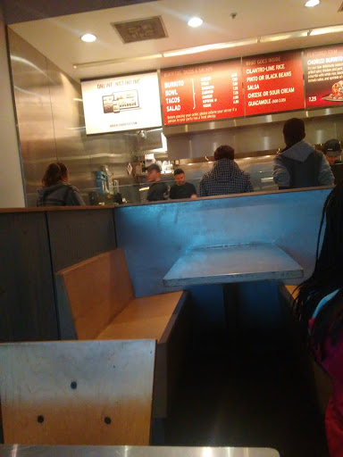 Mexican Restaurant «Chipotle Mexican Grill», reviews and photos, 237 Boston Post Rd W, Marlborough, MA 01752, USA