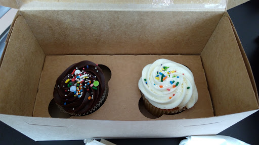 Cake Shop «Buttercup Cake House», reviews and photos, 222 W Pike St #1, Covington, KY 41011, USA