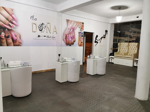 La doña nail spa