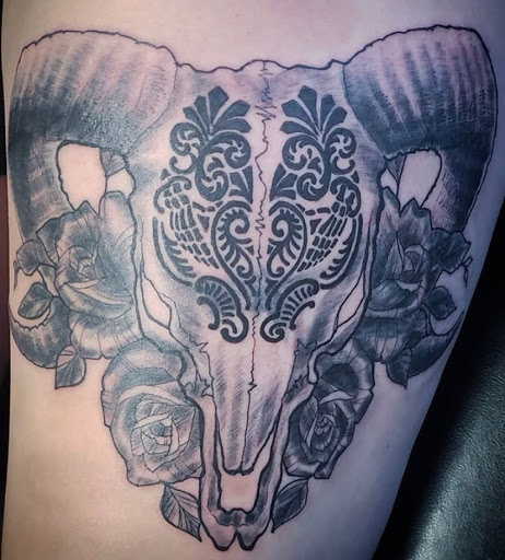 Tattoo Shop «Masterpiece Tattoo & Body Piercing», reviews and photos, 99 NH-28, Salem, NH 03079, USA