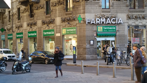 24 hour pharmacies in Milan