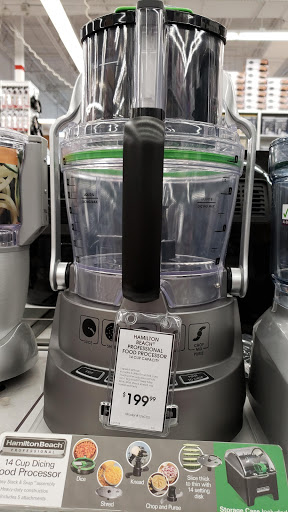 Shopping Mall «Crestview Hills Town Center», reviews and photos, 2791 Town Center Blvd, Crestview Hills, KY 41017, USA