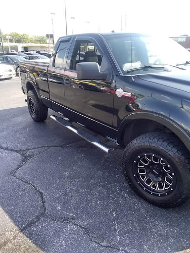 Used Car Dealer «Carmel Motors», reviews and photos, 508 W Carmel Dr, Carmel, IN 46032, USA