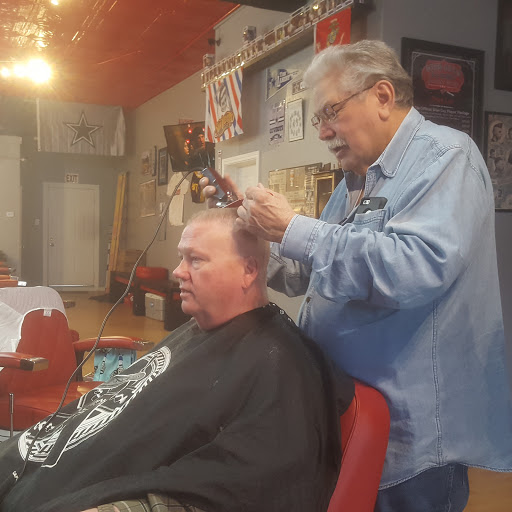 Barber Shop «Wise Guys Old School Barber Shop», reviews and photos, 610 Cedar St, Cedar Hill, TX 75104, USA