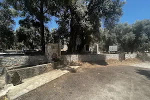 Sheikh Bedrettin Tomb image