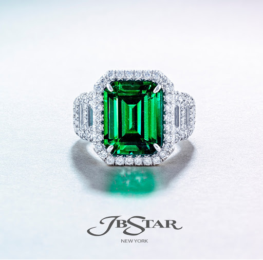 Jewelry Store «Markham Fine Jewelers», reviews and photos, 8355 Gaylord Pkwy, Frisco, TX 75034, USA