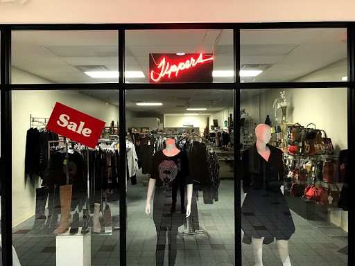 Shopping Mall «Harvard Row Mall», reviews and photos, 21762 W Eleven Mile Rd, Southfield, MI 48076, USA