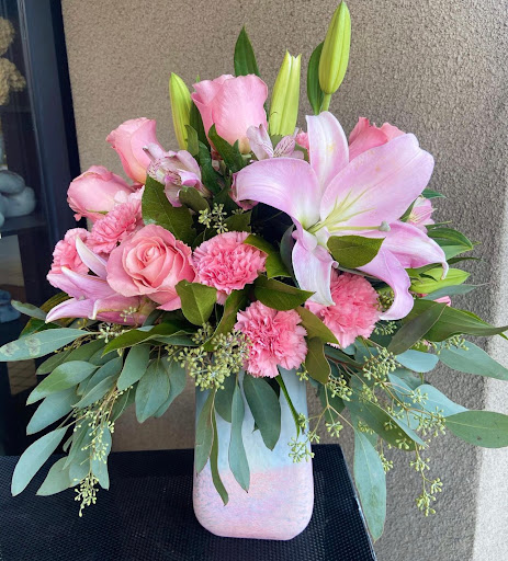 Florist «East Bay Flowers», reviews and photos, 1200 E 14th St, San Leandro, CA 94577, USA