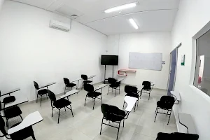 Escola de Aviação | Aeroclube de São José dos Campos image