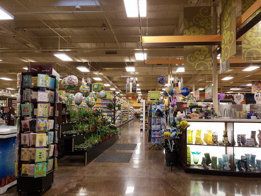 Grocery Store «Fred Meyer», reviews and photos, 14700 SE McLoughlin Blvd, Milwaukie, OR 97267, USA