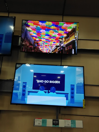 Electronics Store «Best Buy», reviews and photos, 2651 S Rochester Rd, Rochester Hills, MI 48307, USA