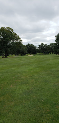 Golf Course «Hunter Memorial Golf Course», reviews and photos, 688 Westfield Rd, Meriden, CT 06450, USA